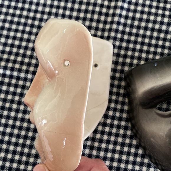Cast of Thousands Comedy and Tragedy Ceramic Masks - Picture 8 of 10